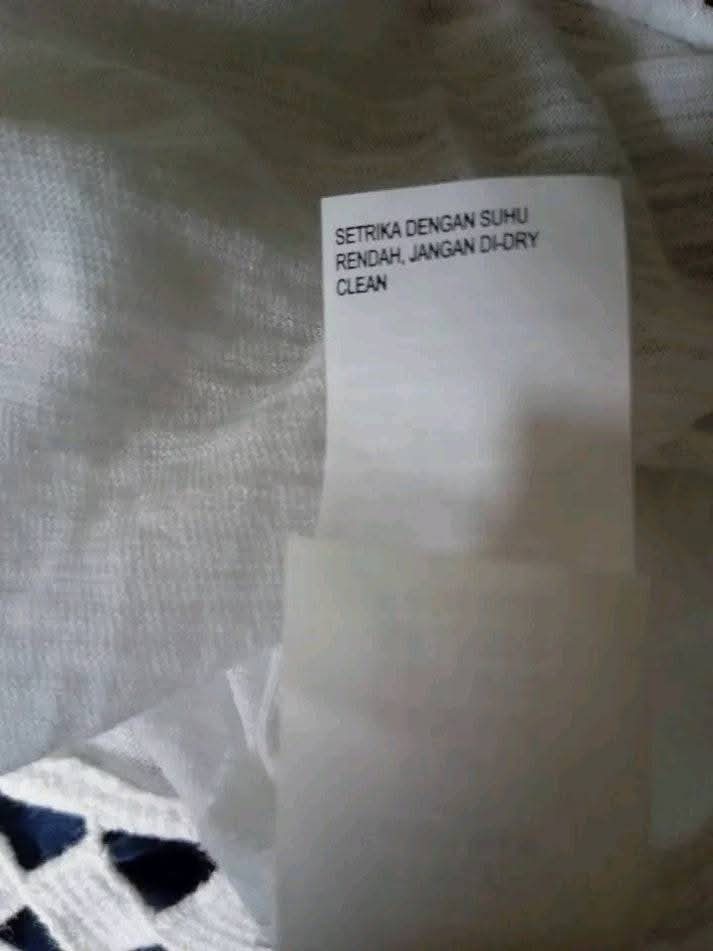 Lucky Brand small oversized basic white blouse